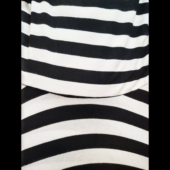 Asymmetrical Monteau Black & White Striped Dress - Picture 4 of 7